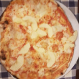La Pizzaccia food
