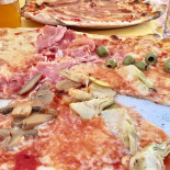 Raggio Di Luna food
