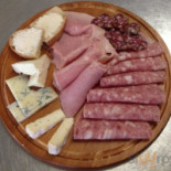 Mangiuma À l'intérieur