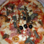 Pizzeria Vecchia Napoli food