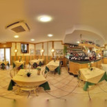 Pizzeria Peter Pan inside