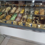 Gelateria Tambolini inside