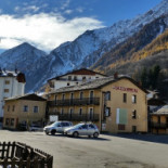 Delle Alpi Exterior