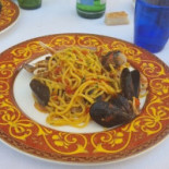 Zi' Bass Nourriture