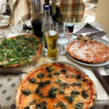 Pizzeria Apollo Xi food