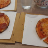 Pizzeria Ai Quattro Cantoni food