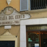 Dal Moro À l'intérieur