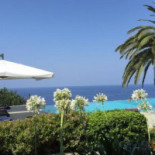 Ravesi Exterior