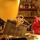 Moonshine Comida