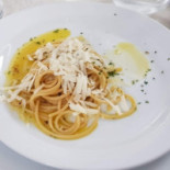 Porto Azzurro Comida