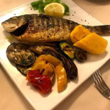 Pizzeria Cin Cin Dentro