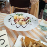 4 Camini food