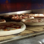 Miki Pizza 2 Nourriture