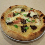 Miki Pizza 2 Nourriture