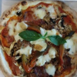 Miki Pizza 2 Nourriture