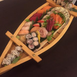 Sushi Mania food