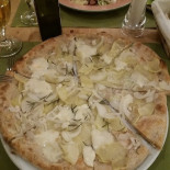Il Pirata Pizzeria food
