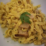 Le Blason Comida