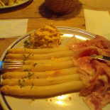 Tschurtsch Keller inside