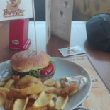 Rooster House Comida