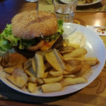 Rooster House Dentro
