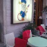 La Bottega Del Gelato outside