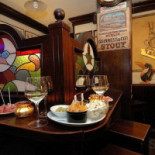 Devil's Forest Pub Comida