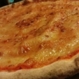 All'angolo Pizzeria D'asporto Salvatronda food