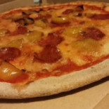 All'angolo Pizzeria D'asporto Salvatronda food