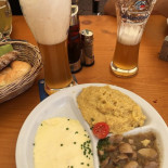 Mayerl Alm Comida