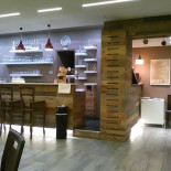 Le Bistroquet inside