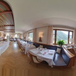 Posthotel Weisses Roessl Cavallino Bianco inside