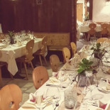 Knappenstube Comida