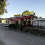 Tico Taco outside