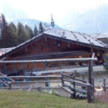Jagerhutte Baita Del Cacciatore inside