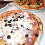 Pizzeria Tschafon food