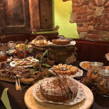 Armanac De Toubie Comida