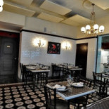 Bove's Milano Nourriture