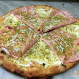 Bella Napoli food