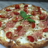 Bella Napoli food