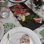 Pizzeria Braceria Il Lupo food