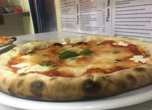 Rosty Pizza 2 À l'intérieur