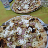 Rosty Pizza 2 Comida