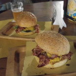 Domini Pub Hamburgeria Nourriture