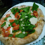 Gusta Pizza Nourriture