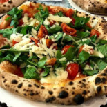 Gusta Pizza Nourriture