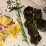 Pizza Vino E Tortellino Nourriture