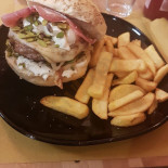 Paradise Hamburger E Chips food