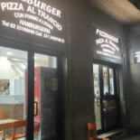 Pizzburger À l'intérieur
