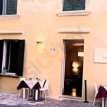 Santa Monaca Dentro